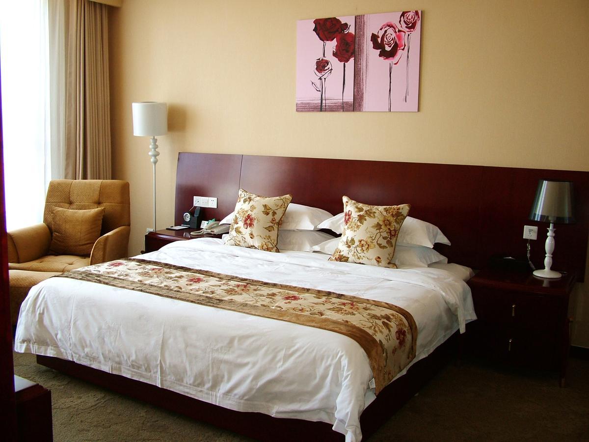 Fuxing Oriental Boutique Hotel Chifeng Værelse billede